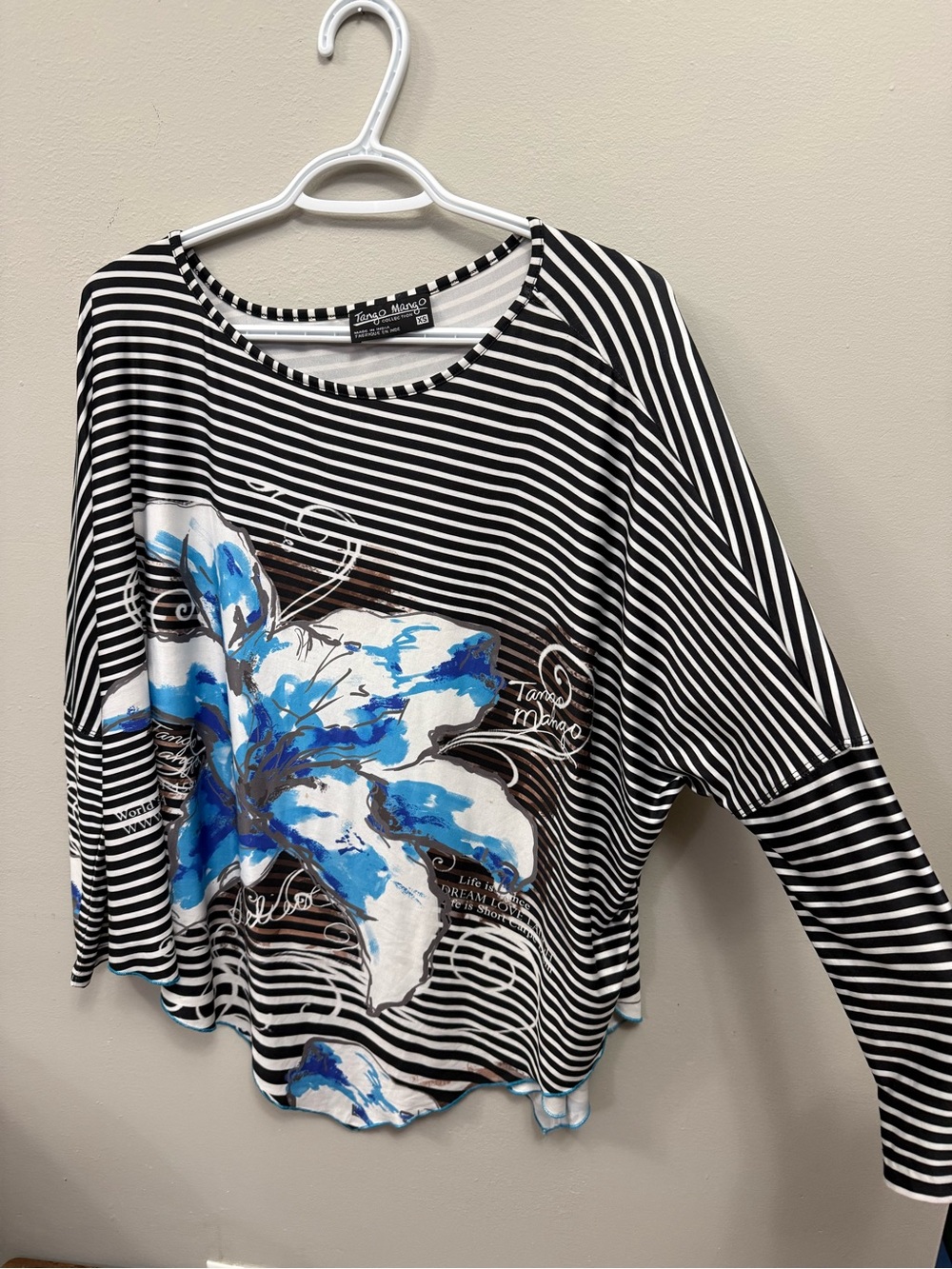 Tango Mango Black & White Striped Floral Print Women's Shrug Sleeve Top XS